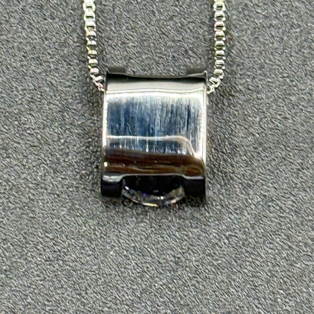 Elegant Sterling Silver Moissanite Pendant Necklace - Picture 9 of 11